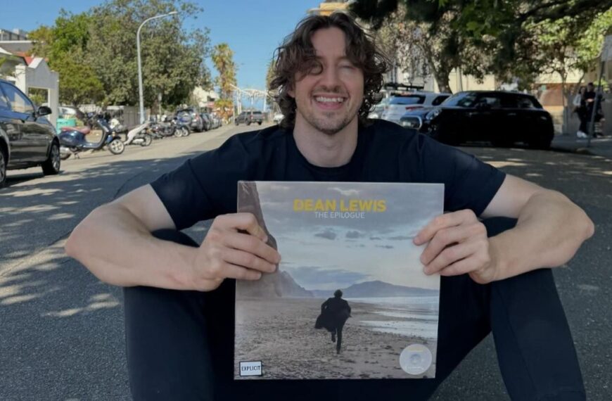 Dean Lewis Is Enjoying The Single Life