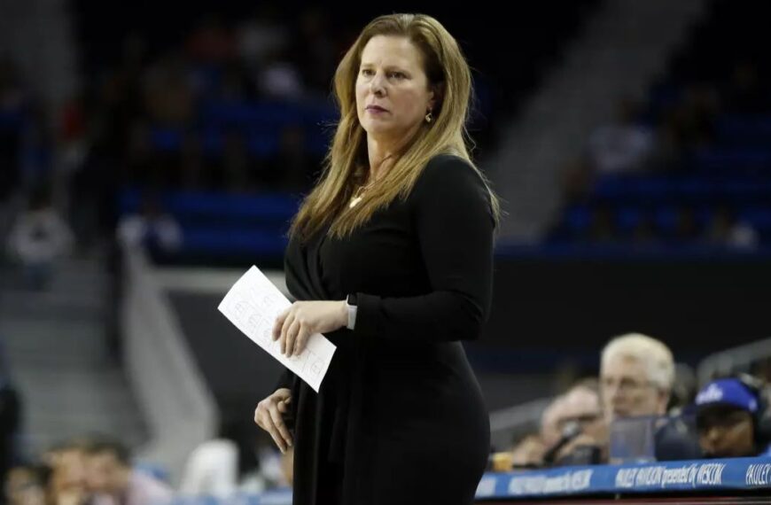 UCLA Women’s Basketball Coach Cori Close Is Unmarried And Is Maintaining Her Legacy As a Leader